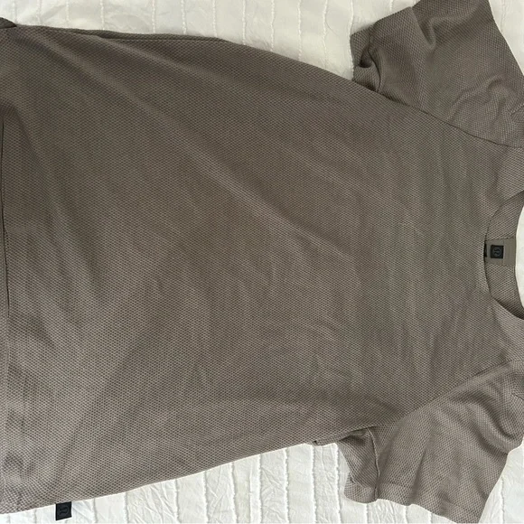 Lululemon Lab Top - Picture 2 of 4